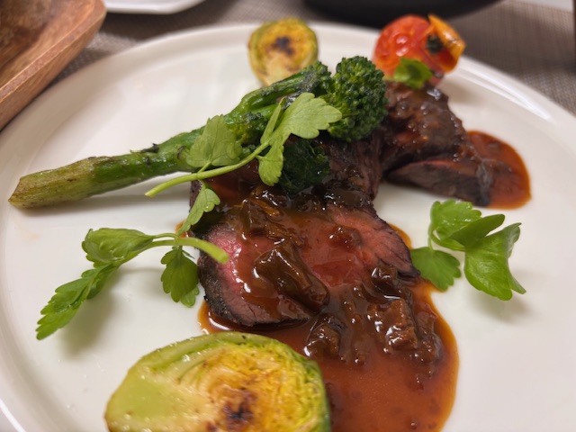 和牛ロースト・ポルチーニソース