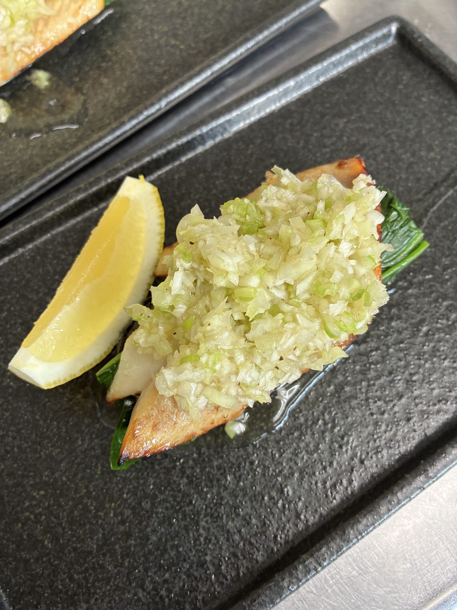 白身魚のネギ塩レモン